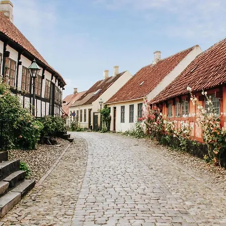 2 Bedroom Cozy In Ebeltoft